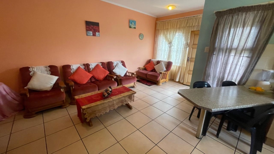 2 Bedroom Property for Sale in Cambridge Eastern Cape
